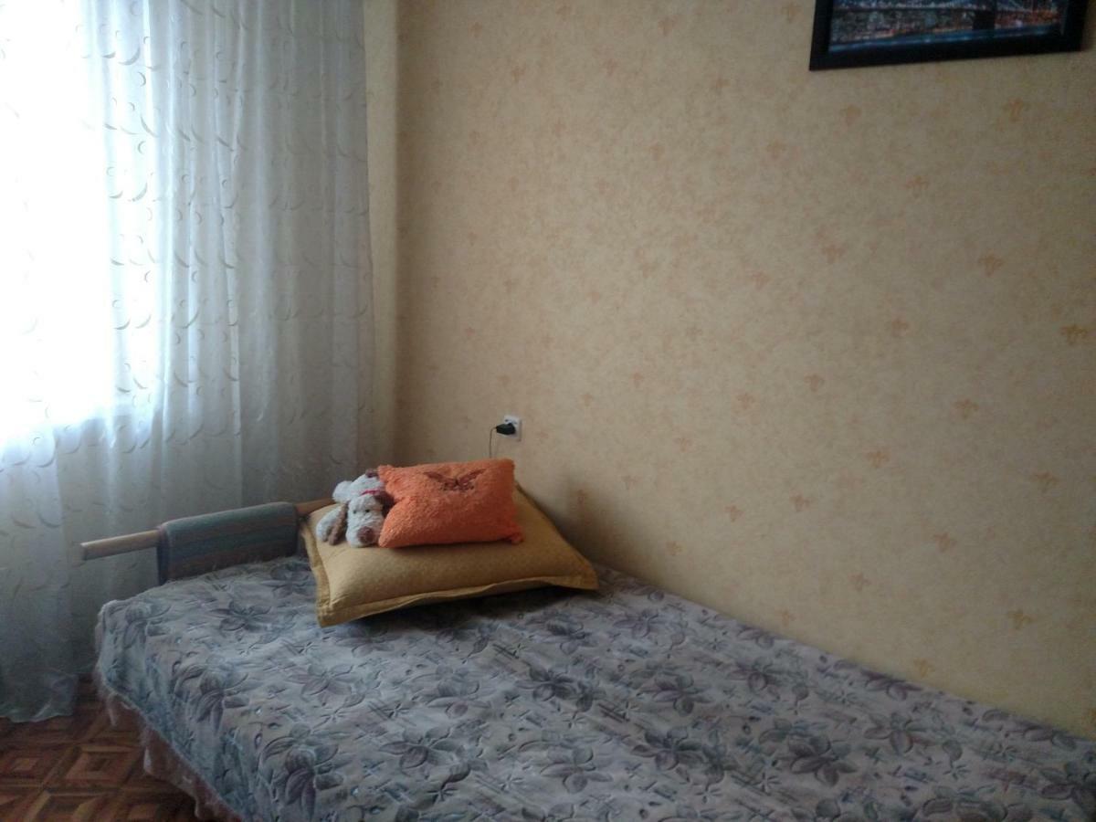 Двокімнатна Квартира Yuzhne Exterior photo